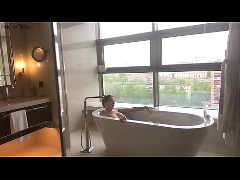 ❤️ Ogromna bejba strastno drka svojo pičko v kopalnici ❌ Kvalitetni pornič na porno sl.sexvideosex.top ❤