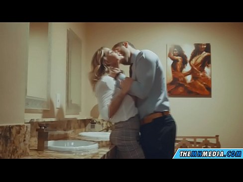❤️ Ko vas prsata blondinka zapelje na javnem stranišču ❌ Kvalitetni pornič na porno sl.sexvideosex.top ❤